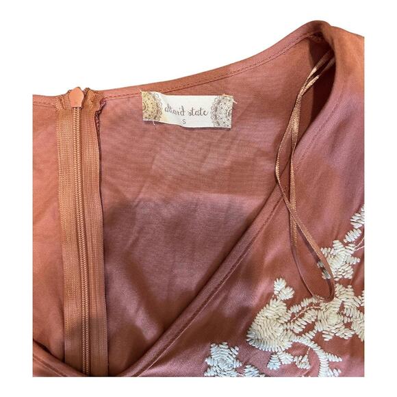 Altar'd State Womens Size L Romper Pink White Embroidered V Neck Long Sleeve - Picture 4 of 4